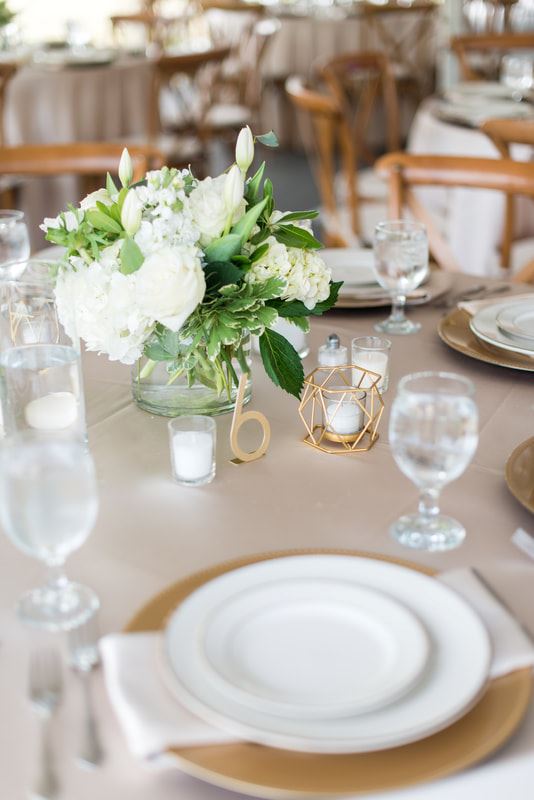 Table Flowers and Wedding Decorations - Maria Grace Photography